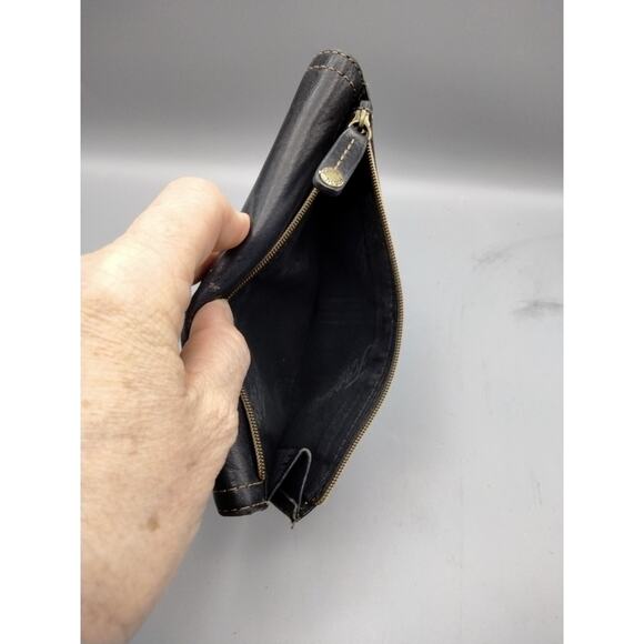 Vintage Fossil Woman’s Black Leather Wallet With Checkbook Holder - Picture 3 of 6